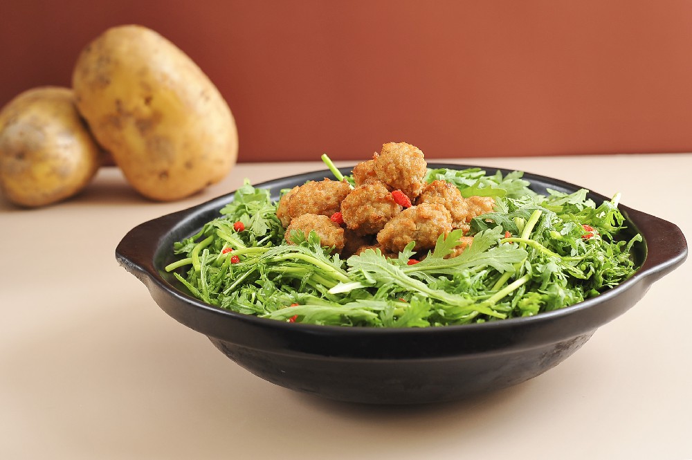 摄图网_501760893_banner_大叶茼蒿煮肉丸 美食摄影(企业商用).jpg